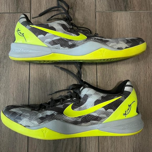 nike kobe 8 volt 555035
